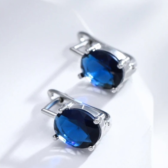 STERLING SILVER OVAL BLUE EARRINGS - Picture 2 of 4